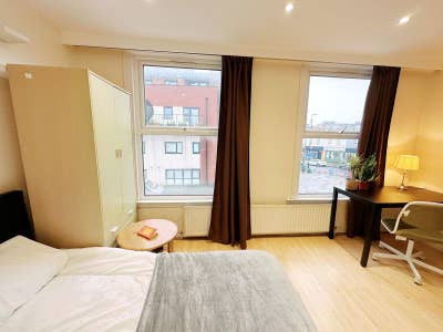 2 ROOMS | Surrey Quays 🌊 Main Photo