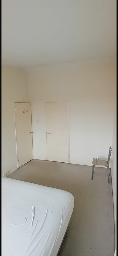 Double Single rooms available now  Main Photo