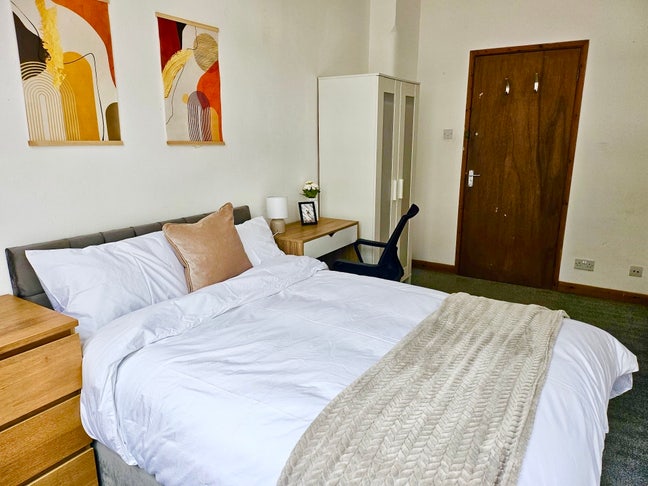 😍 Could You See Yourself Living Here? #3-16 Main Photo