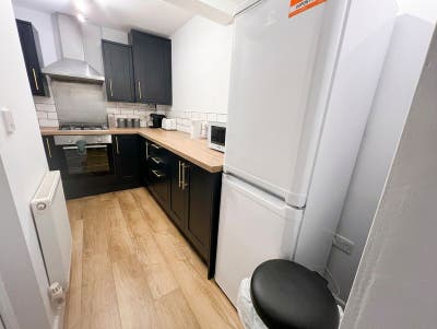 Spacious Double Room to let in Bridgwater Main Photo