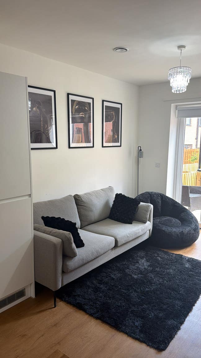 Double Bedroom Available in a Furnished 2-Bedroom Main Photo