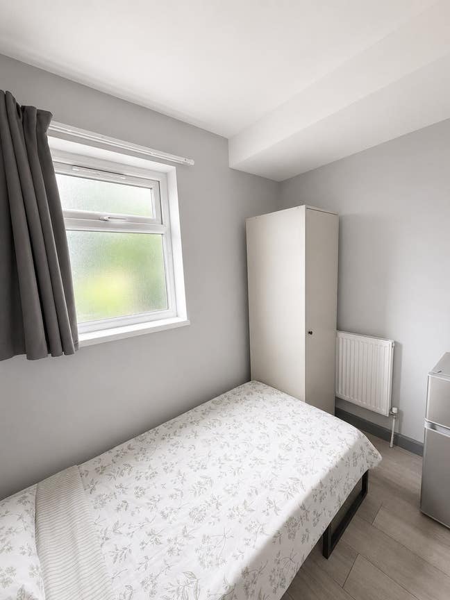 East Ham Single Room | Bills Included | No Deposit Main Photo