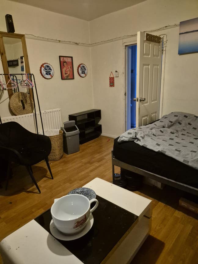 Huge Double Room &pound;840! Main Photo