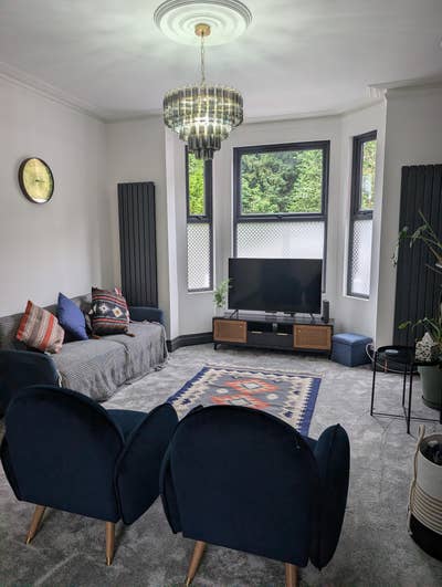 Newly renovated period terrace - Hanwell Main Photo