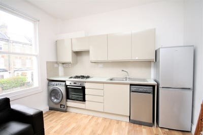 Beautiful 1 bedroom property in holloway! Main Photo