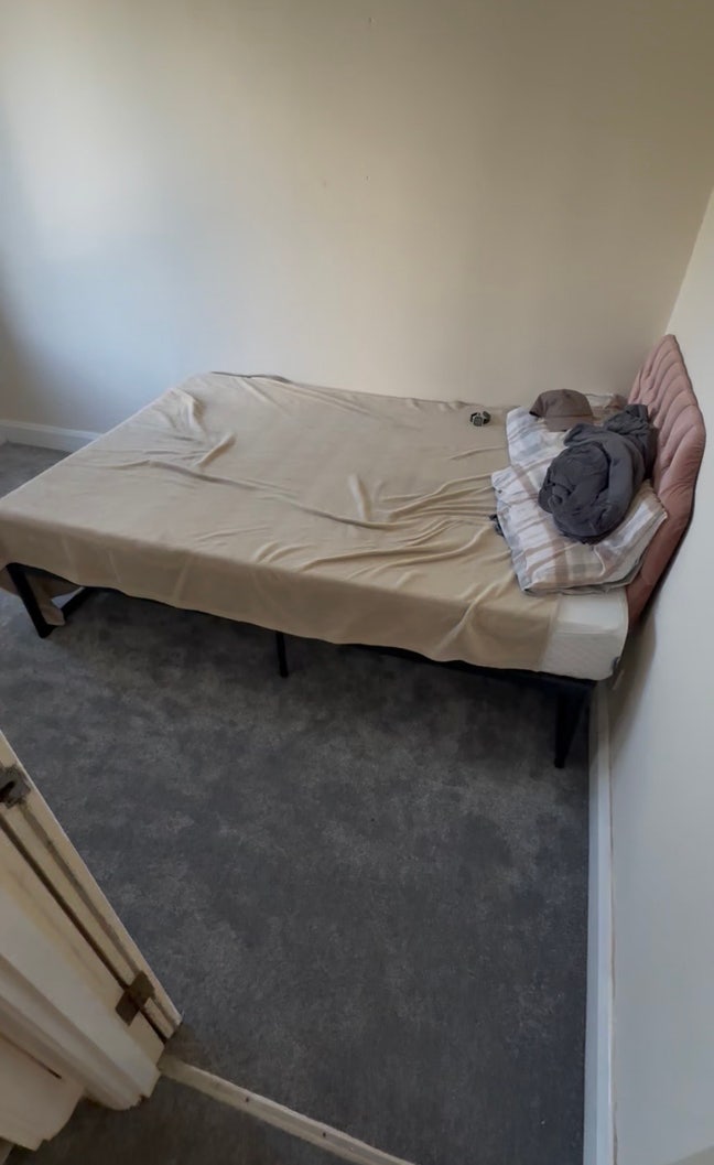 Double bedroom in UB8 3QT Main Photo