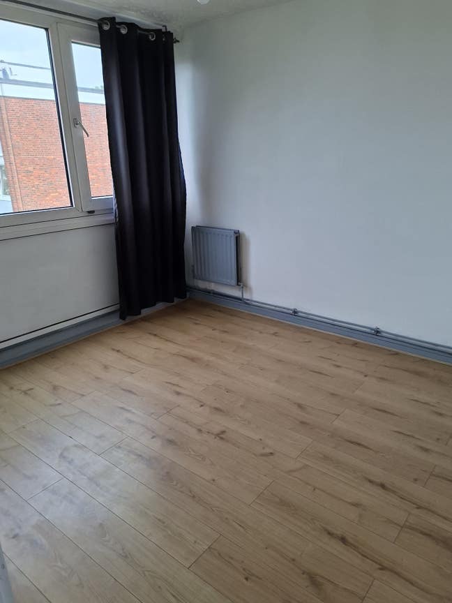 Room to rent  Main Photo
