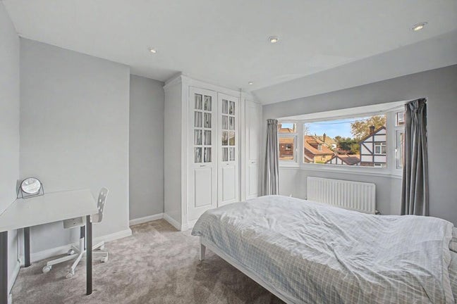 4 Bedroom House Hale Barns  Main Photo