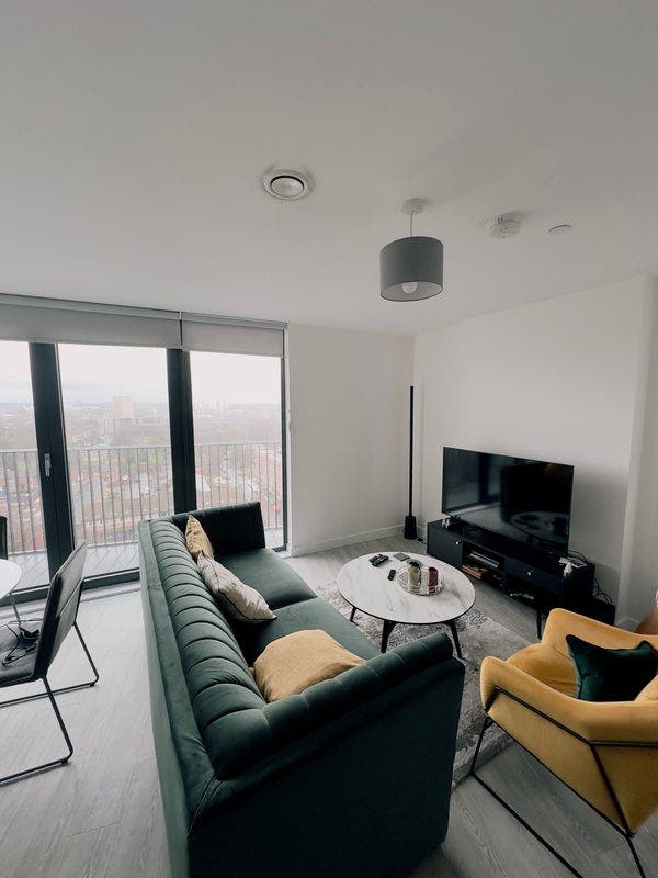 Beautiful room available at Vox  Main Photo