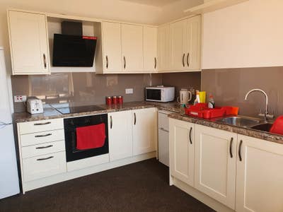 65 Bromyard Road Main Photo