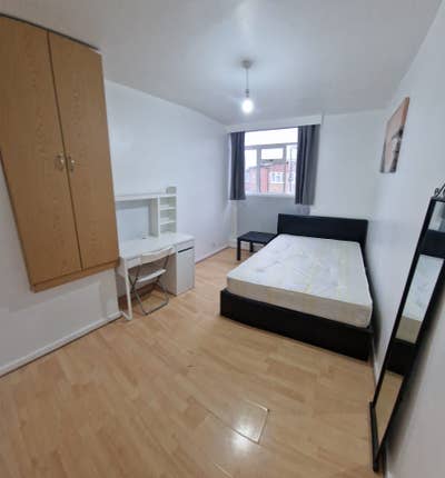 Double room  in Stepney Green  Near Queen Mary Uni Main Photo