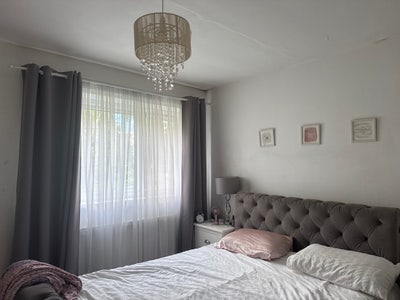 Free Homeshare Required Female Main Photo