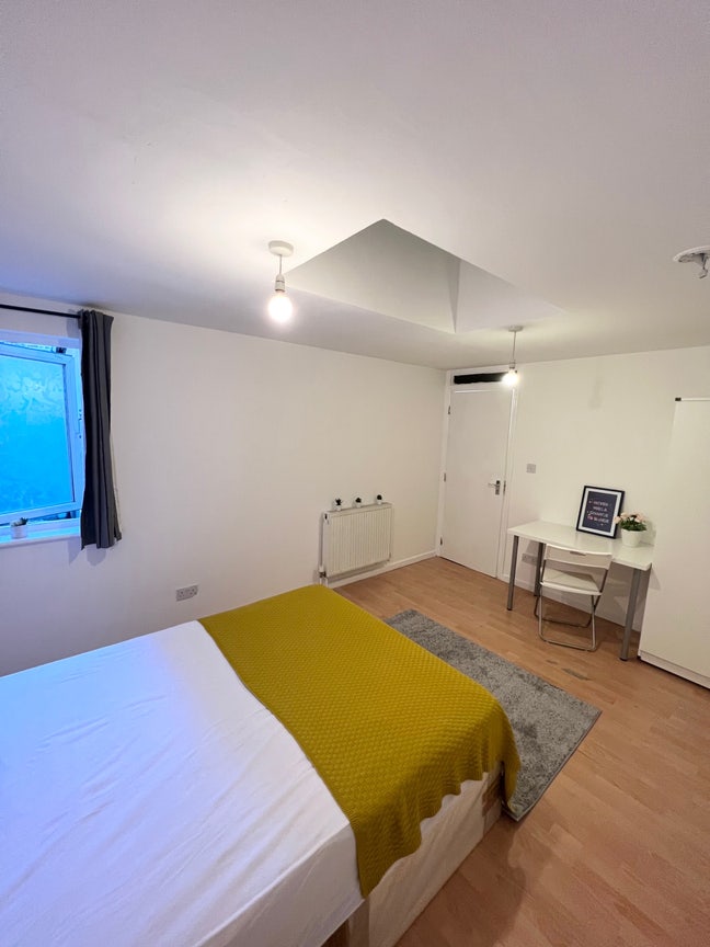Zone 2, Spacious Double Room, Only 4 People Main Photo
