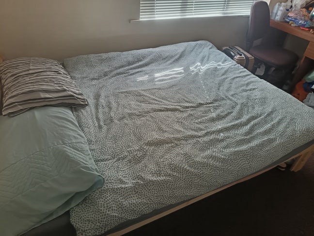Spacious Single Room  Main Photo