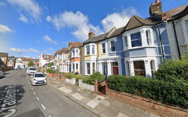 DSS-Self-Contained Studio Flat in Tottenham N15 Main Photo