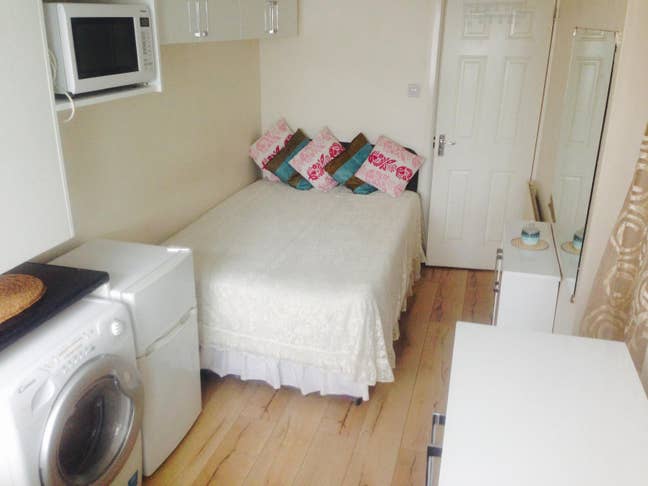 Ensuite Room - Osterley/Hounslow Main Photo