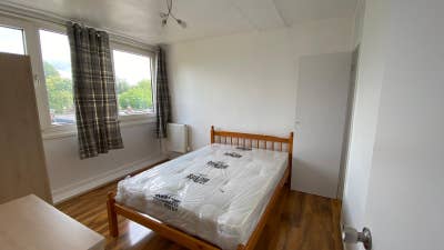 Double Room in Sw (35) Main Photo