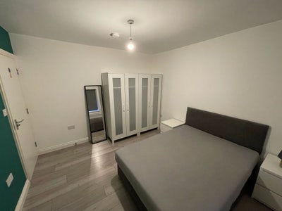 Double room to rent  Main Photo