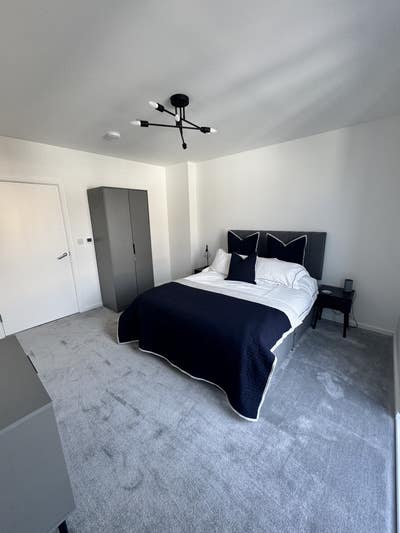 New build large double bedroom in Clapham Park Main Photo