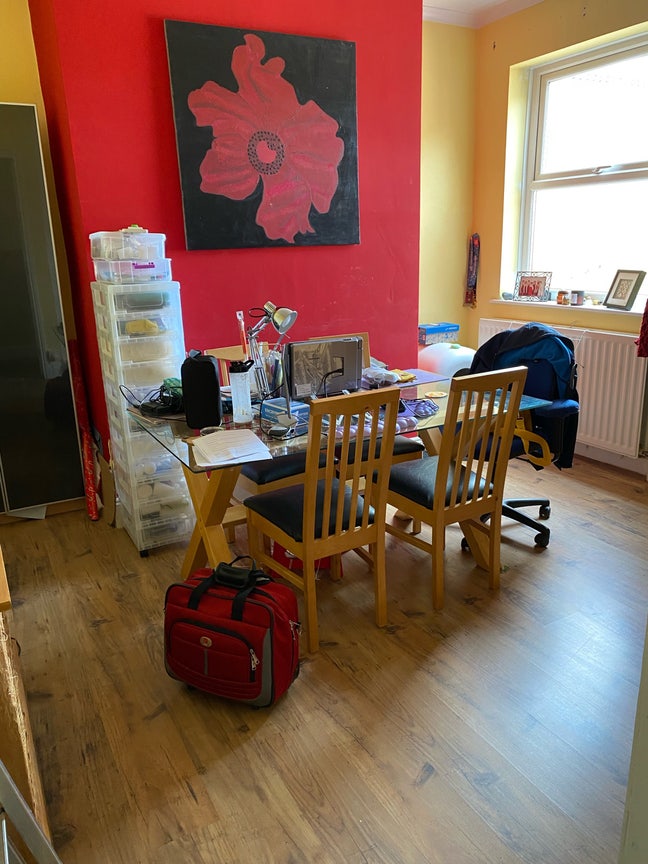 1 double Bedroom plus downstairs bathroom  Main Photo