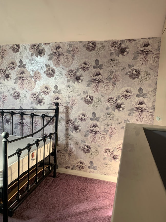 Rooms for rent in Linford Main Photo