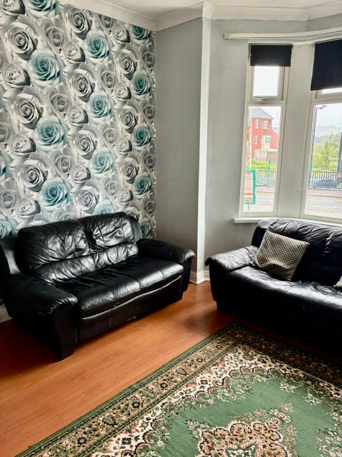 Two Bed Apartment Available Suit Nhs/Proffessional Main Photo