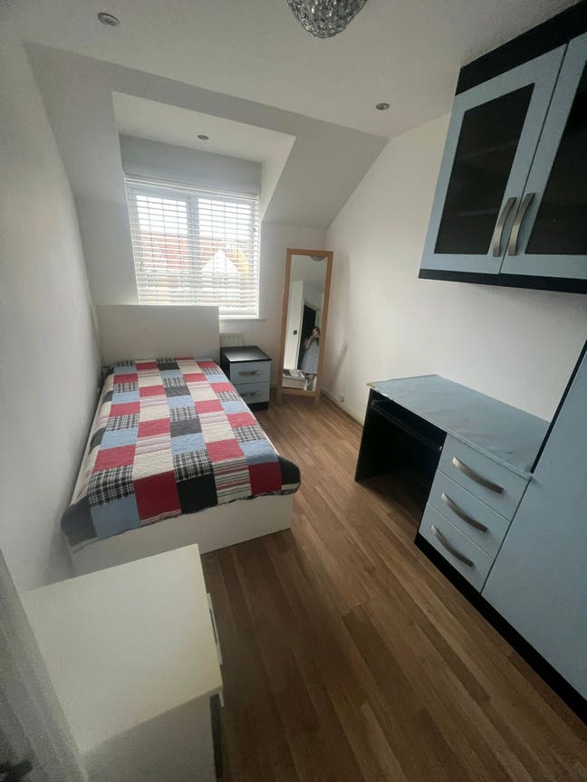 Single room Main Photo