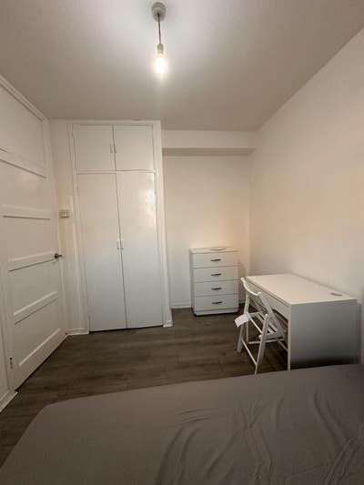 Nice Cosy Double Room At Bromley By Bow  Main Photo