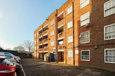 Currie  House
 Main Photo
