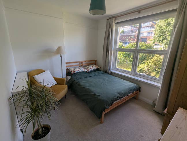 Bright Double Room to Rent – Bishopsteignton Main Photo