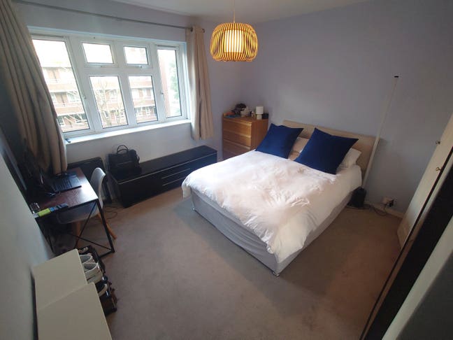 Bright double room in Chelsea SW3 Main Photo