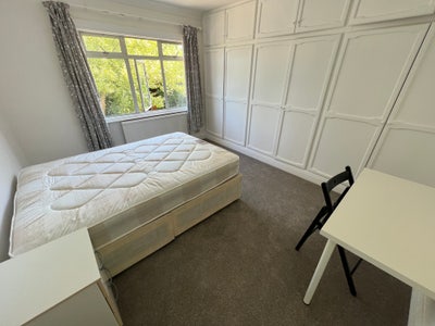 Double Room Clean & Quiet House w/garden Main Photo