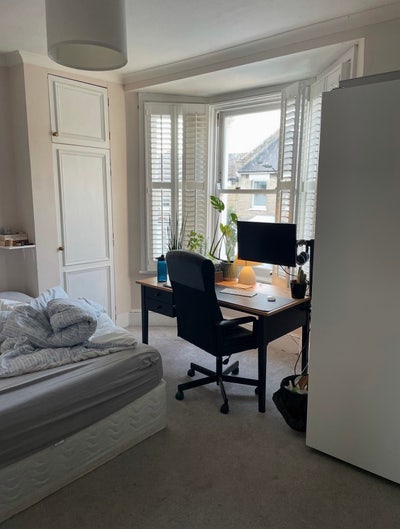 Bright double room in Acton/Hammersmith area Main Photo
