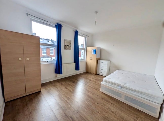 2 Dbl Room in Turnpike Lane/Seven Sister+Bill Inc Main Photo
