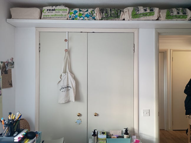 Leith - Free single room for Female professional  Main Photo