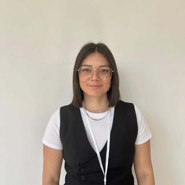 Hi, I'm Natalia, a 33-year-old Chilean PhD st... Main Photo