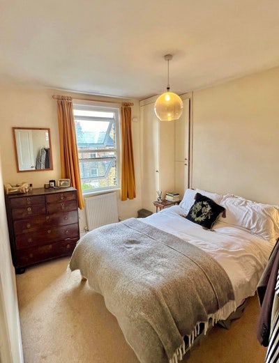 Double Room in Fulham SW6 available Main Photo