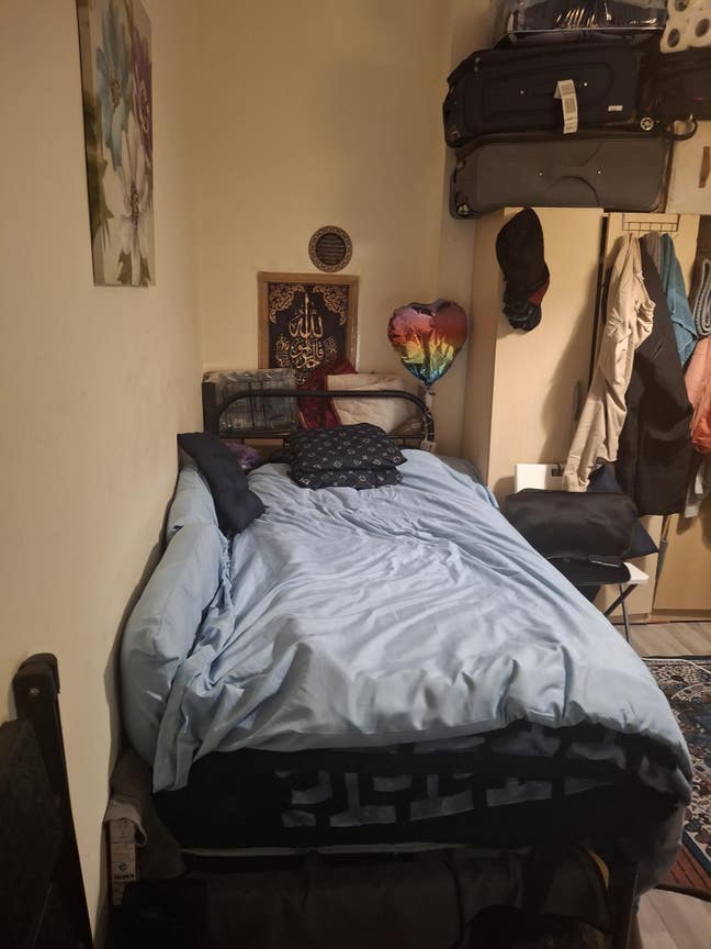 Female Room Partner Required NW2  Main Photo