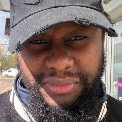 Hello, I am a 33-year-old professional male ... Main Photo