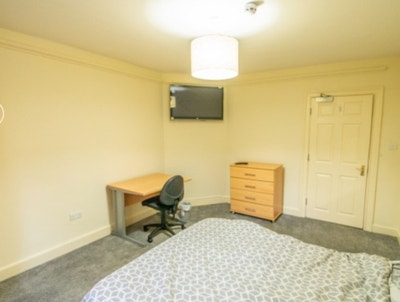 NEXT TO YSJ  Main Photo