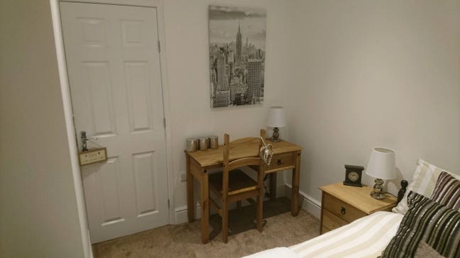 Cosy Double Room Available Now Main Photo
