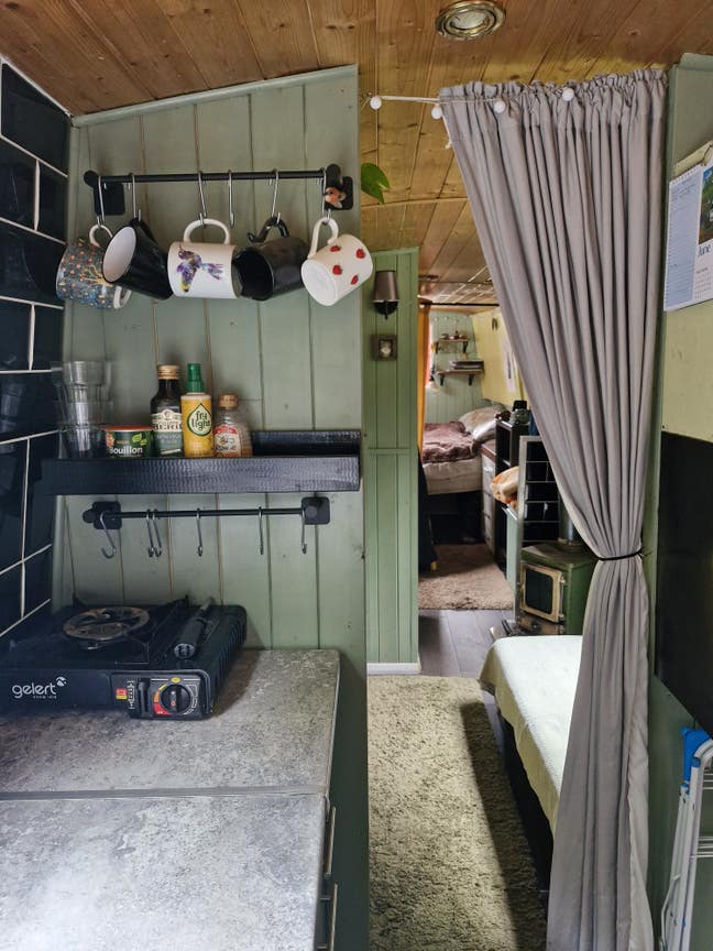 Small narrowboat for rent Main Photo