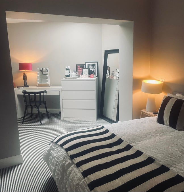 Ensuite room near Napier and Heriot Watt Main Photo
