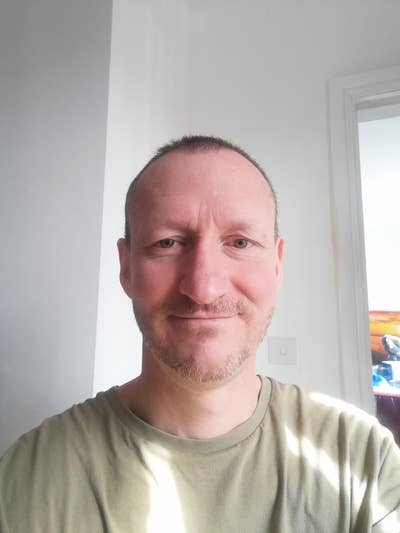46 year old Male seeks a double room Main Photo