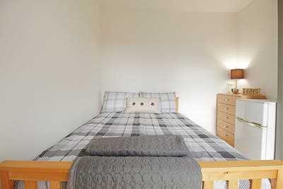 🏡 Spacious Double Room Available | Bills inc Main Photo