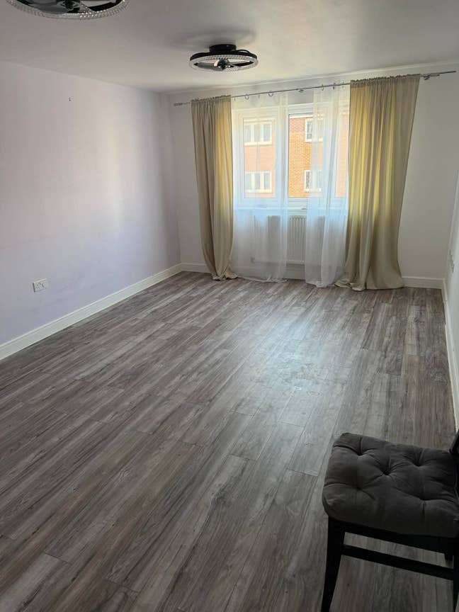 Double bedroom and master bedroom  Main Photo