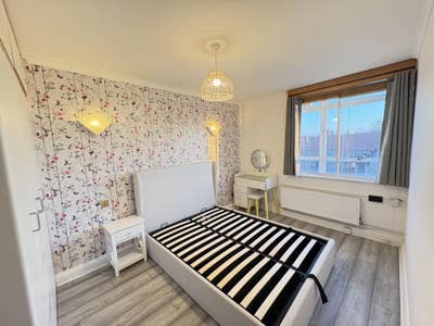 Bright 1 Bed Main Photo