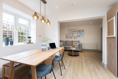 Great social space perfect for you 💚 Main Photo