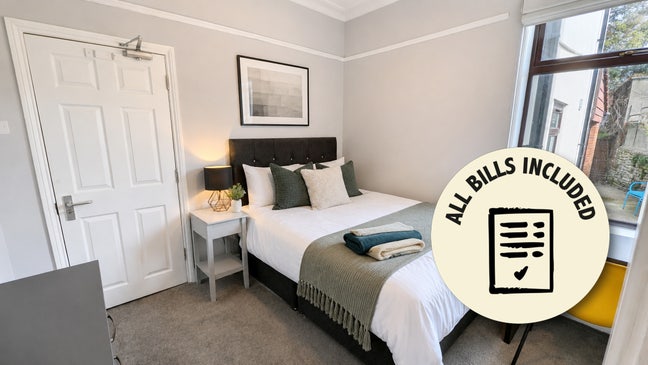 Room in Professional House Share - Totterdown  Main Photo