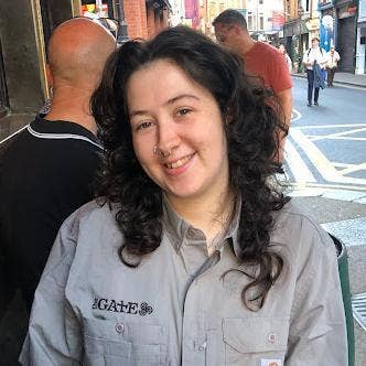 I am a professional female aged 28, looking f... Main Photo
